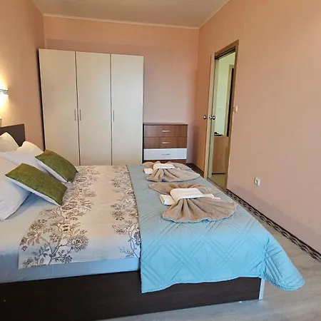 公寓 Sun & Fun - Nikea Park Free Parking *