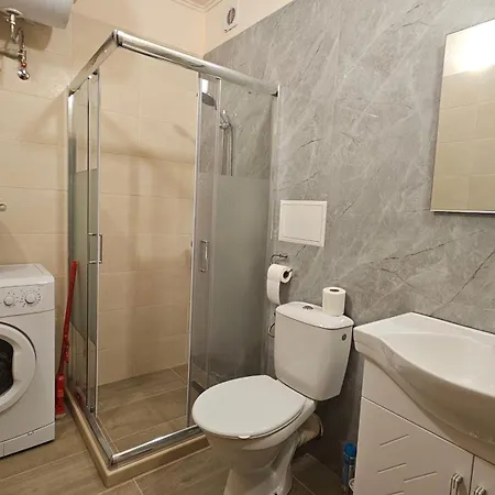 Sun & Fun - Nikea Park Free Parking *