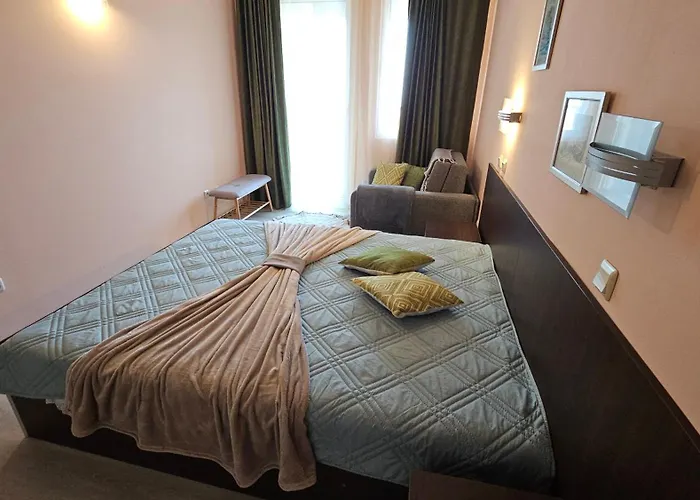 Sun & Fun - Nikea Park Free Parking Златни пясъци