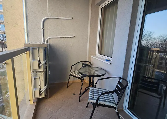 Sun & Fun - Nikea Park Free Parking * Златни пясъци